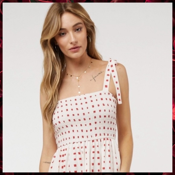 Lux Brand Lined Maxi Dress Smocked, Ruffled Tiers, Wide Shoulder Ties & Pockets - Picture 4 of 14